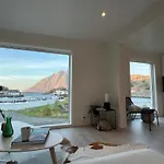 Aurora Bay Lofoten 罗弗敦极光湾海景顶层别墅 * Sund (Nordland)