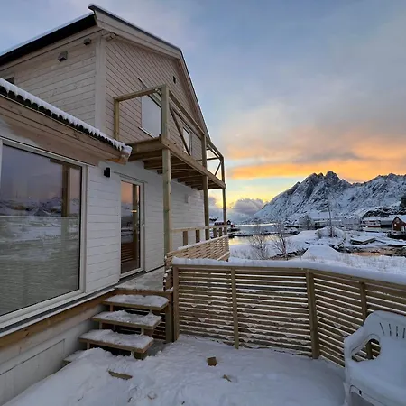 Aurora Bay Lofoten 罗弗敦极光湾海景顶层别墅 Sund