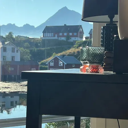 ヴィラ Aurora Bay Lofoten 罗弗敦极光湾海景顶层别墅 *