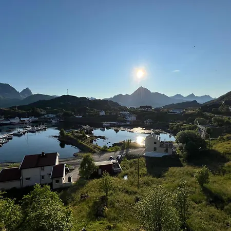ヴィラ Aurora Bay Lofoten 罗弗敦极光湾海景顶层别墅 *