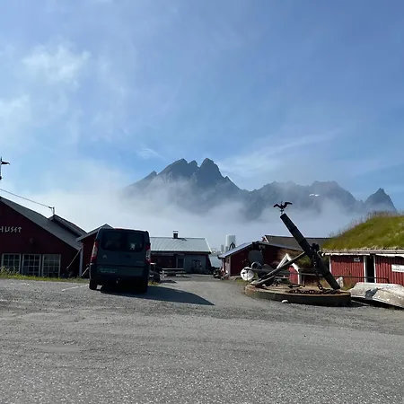 Aurora Bay Lofoten 罗弗敦极光湾海景顶层别墅 וילה Sund (Nordland)