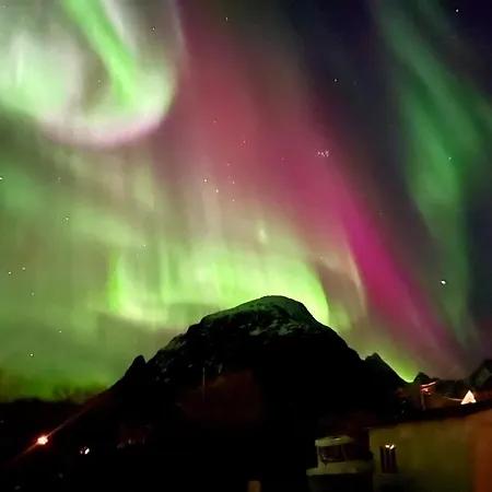 Aurora Bay Lofoten 罗弗敦极光湾海景顶层别墅 * Sund