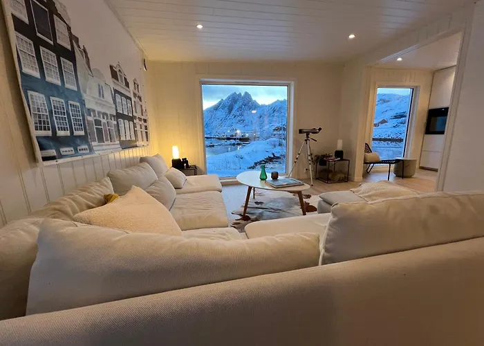 Aurora Bay Lofoten 罗弗敦极光湾海景顶层别墅 Sund