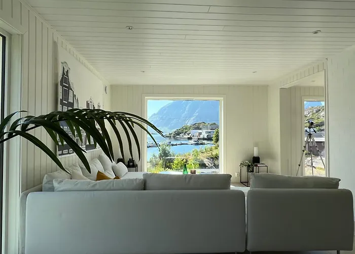 Aurora Bay Lofoten 罗弗敦极光湾海景顶层别墅 Sund