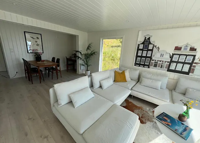 Aurora Bay Lofoten 罗弗敦极光湾海景顶层别墅 Вилла *