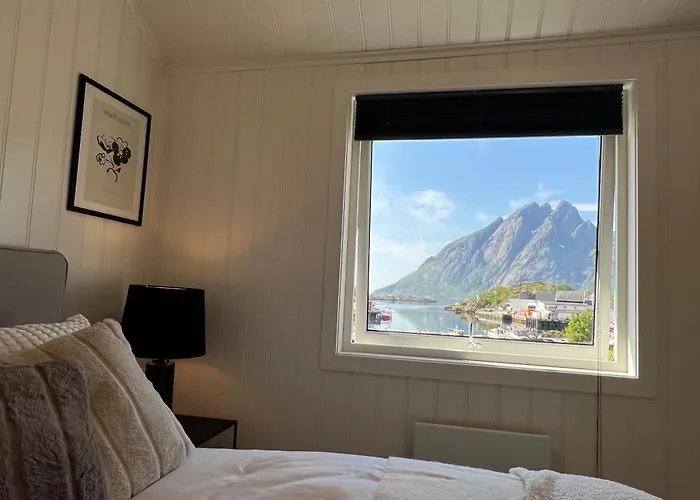 ヴィラ Aurora Bay Lofoten 罗弗敦极光湾海景顶层别墅 *