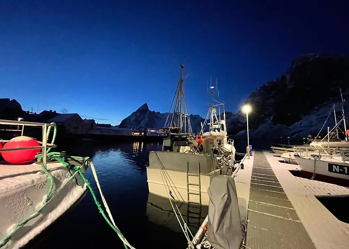 ヴィラ Aurora Bay Lofoten 罗弗敦极光湾海景顶层别墅 Sund