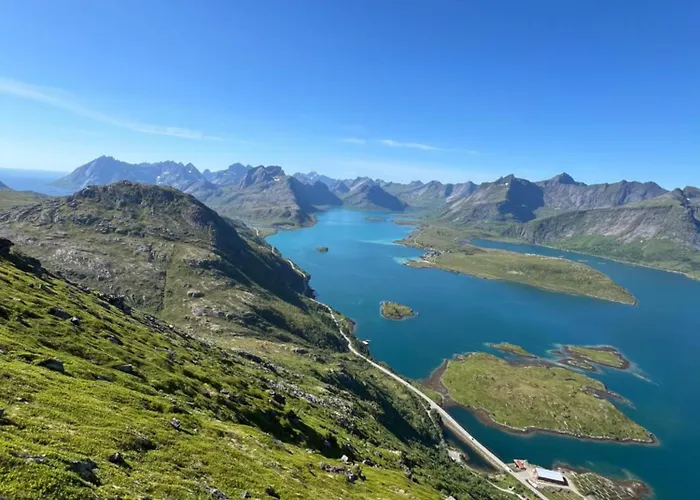 Aurora Bay Lofoten 罗弗敦极光湾海景顶层别墅 Вилла Sund (Nordland)