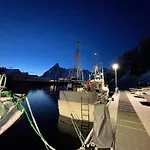 Villa Aurora Bay Lofoten 罗弗敦极光湾海景顶层别墅 Sund (Nordland)