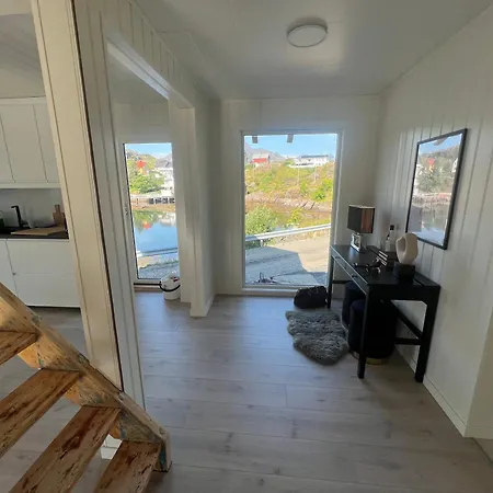 ヴィラ Aurora Bay Lofoten 罗弗敦极光湾海景顶层别墅 Sund