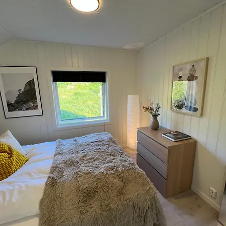 Aurora Bay Lofoten 罗弗敦极光湾海景顶层别墅 Sund