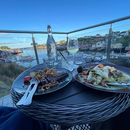 Aurora Bay Lofoten 罗弗敦极光湾海景顶层别墅 * Sund