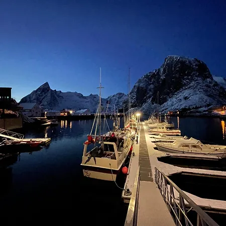 Aurora Bay Lofoten 罗弗敦极光湾海景顶层别墅 Sund